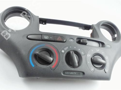Climate control TOYOTA YARIS (_P1_) 1.0 (SCP10_, SCP10R) | BP20464897I5 