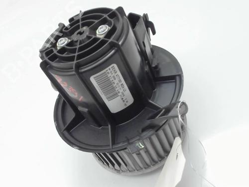 Used Heater blower motor MERCEDES-BENZ C-CLASS (W204) C 250 CDI (204.003) (204 hp) 20463975