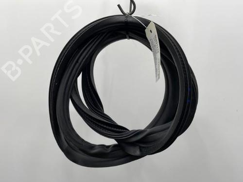 Used Rubber door seal PEUGEOT 308 I (4A_, 4C_) 1.6 HDi (90 hp) 20417071