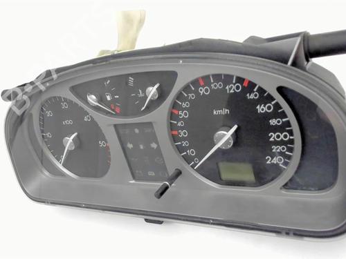 Used Instrument cluster RENAULT LAGUNA II (BG0/1_) 1.9 dCi (BG08, BG0G) (120 hp) 20406121