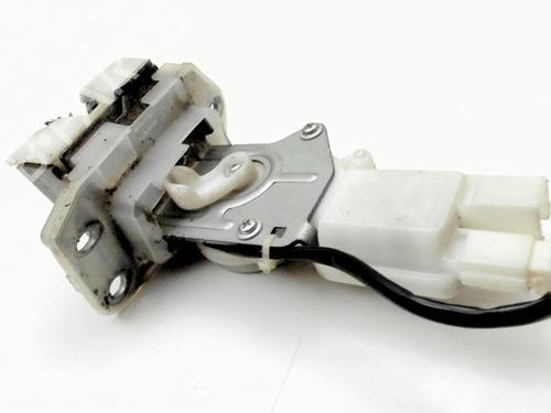 Tailgate lock SUZUKI SWIFT III (MZ, EZ) 1.3 (RS413, ZC11S) | BP29921688C101