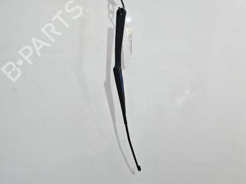 Used Front windshield wiper arm Front windshield wiper arm 39150913 39150913