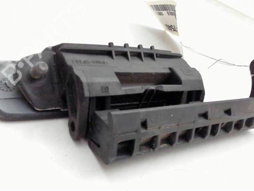 Venstre fortil udvendigt håndtag Venstre fortil udvendigt håndtag PEUGEOT 306 Hatchback (7A, 7C, N3, N5) 1.9 DT (90 hp) 39760091 39760091