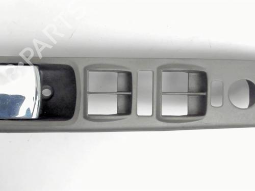 Front left interior door handle LANCIA MUSA (350_) 1.9 D Multijet (350.AXC1A) | BP20469263I13 