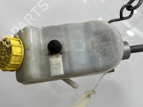 brake-master-cylinder-vw-transporter-t5-van-7ha-7hh-7ea-7eh-2003-27985255 main image