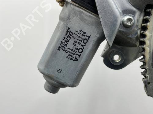Used Front right window mechanism Front right window mechanism TOYOTA YARIS (_P1_) 1.3 (NCP10, SCP12_) (86 hp) 21009892 21009892