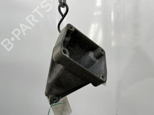 Used Engine mount Engine mount MERCEDES-BENZ C-CLASS (W203) C 220 CDI (203.006, 203.008) (143 hp) 20441117 20441117