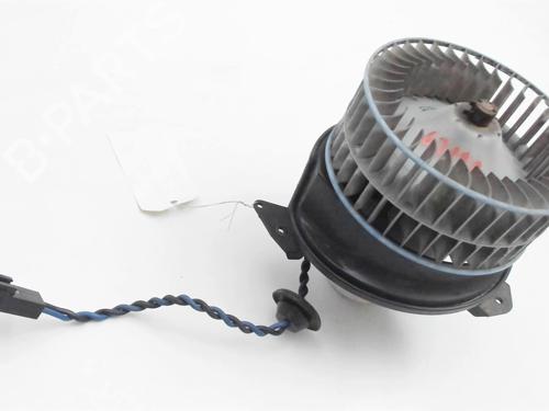Heater blower motor CHRYSLER VOYAGER / GRAND VOYAGER III (GS_, NS_) 2.5 TD | BP21240663M62