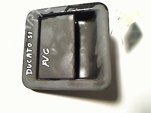 Used Front left exterior door handle FIAT DUCATO Van (230_) 1.9 D (69 hp) 20474963