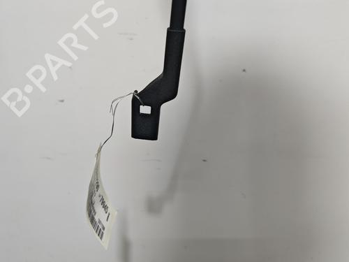 front-windshield-wiper-arm-fiat-500l-351_-352_-2012-39710399 main image