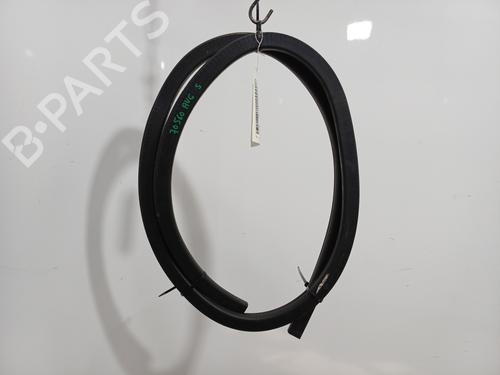 rubber-door-seal-renault-megane-ii-coupe-cabriolet-em01_-2003-2004-2005-2006-2007-2008-2009-2010-36669081 main image