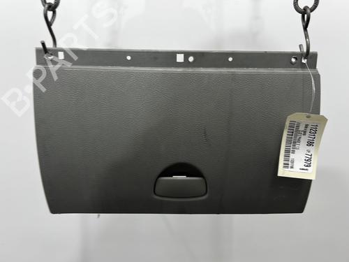 Used Glove box RENAULT CLIO II (BB_, CB_) 1.5 dCi (B/CB07) (65 hp) 29138810