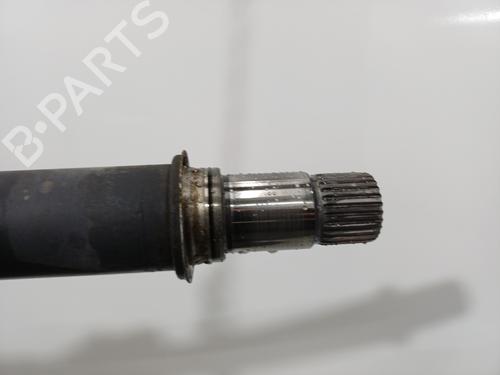 Used Right front driveshaft Right front driveshaft MERCEDES-BENZ B-CLASS Sports Tourer (W245) B 180 CDI (245.207) (109 hp) 35893136 35893136