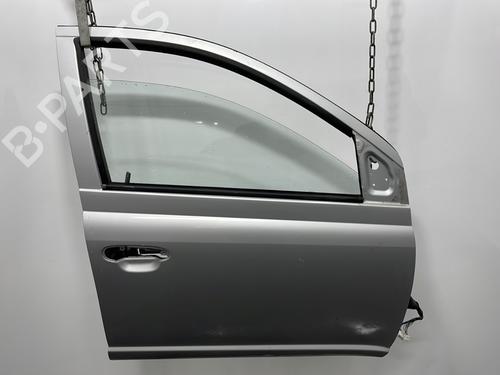 Used Right front door TOYOTA YARIS (_P1_) 1.4 D-4D (NLP10_, NLP10R) (75 hp) 30603059