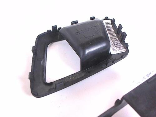Poignée intérieure avant droite VW CADDY II MPV (9K9B) 1.6 (75 hp) 22914720