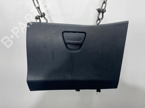 Used Glove box FORD FIESTA VI (CB1, CCN) 1.4 TDCi (70 hp) 31932317