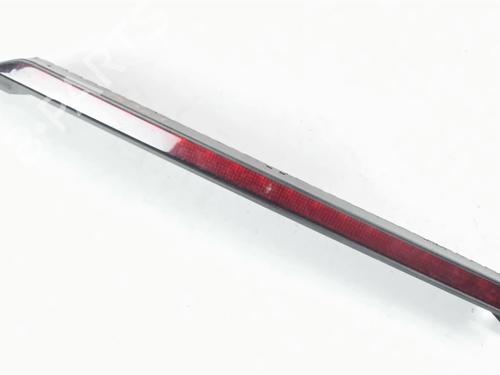 Used Third brake light VW GOLF IV (1J1) 1.9 TDI (90 hp) 23780106