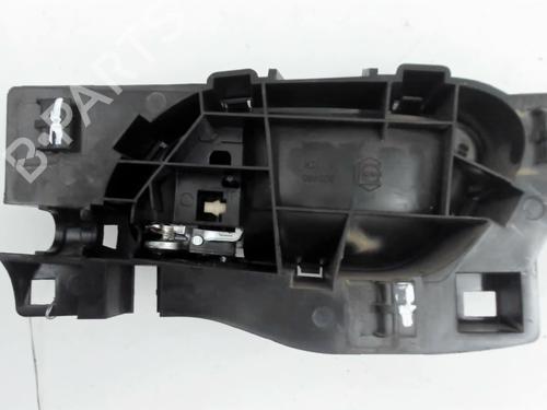 Høyre bak invendig håndtak PEUGEOT 208 I (CA_, CC_) 1.6 HDi / BlueHDi 75 (75 hp) 20417328