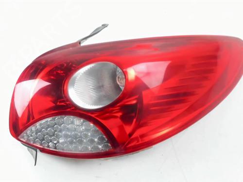 Right taillight PEUGEOT 206+ (2L_, 2M_) 1.4 i | BP32275862C35