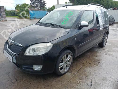 Brugte SKODA ROOMSTER (5J7) 4553891