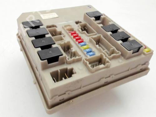 Fuse box RENAULT CLIO III (BR0/1, CR0/1) 1.5 dCi (BR17, CR17) | BP37652625E1 - Image 4