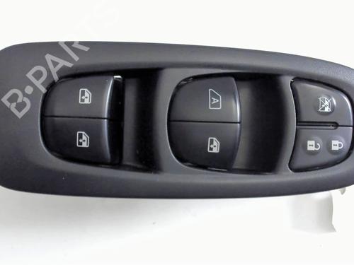 Used Left front window switch RENAULT KADJAR (HA_, HL_) 1.2 TCe 130 (HLMR) (130 hp) 31871749