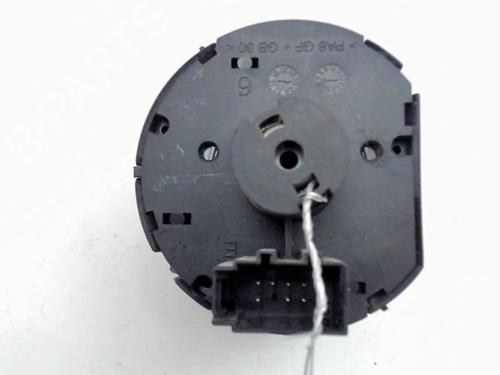 Headlight switch VW CRAFTER Van (SY_, SX_) 2.0 TDI FWD (SYB, SYC, SYD) | BP32428679I24