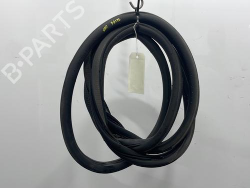 Used Rubber door seal FORD ECOSPORT 1.0 EcoBoost (100 hp) 32509204
