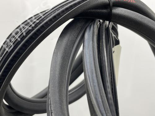 Rubber door seal PEUGEOT 308 SW I (4E_, 4H_) 1.6 HDi | BP22184945C142 