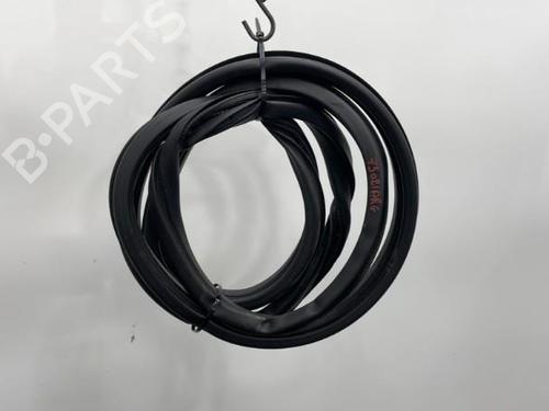 Used Rubber door seal CITROËN C3 Picasso (SH_) 1.2 THP 110 (SHHNZ6) (110 hp) 20388678