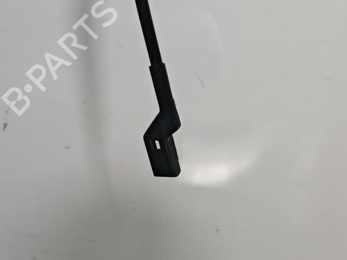 Used Front windshield wiper arm Front windshield wiper arm 39104200 39104200