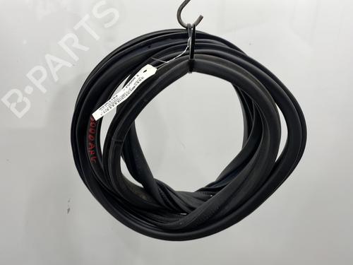 Used Rubber door seal CITROËN C3 Picasso (SH_) 1.6 HDI 90 (92 hp) 22756830