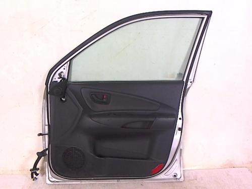 Right front door HYUNDAI TUCSON (JM) 2.0 CRDi All-wheel Drive | BP20462832C3