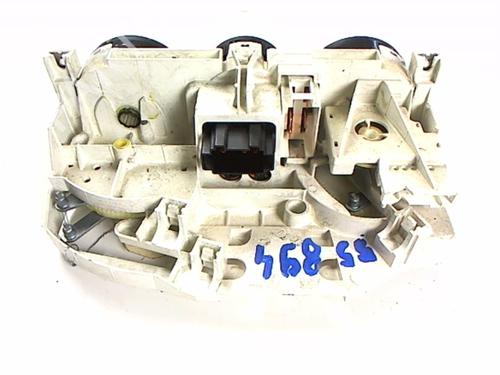 Used Climate control Climate control VW PASSAT B5.5 (3B3) 1.9 TDI (101 hp) 20449256 20449256