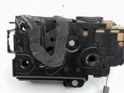 Højre bagtil lås VW POLO IV (9N_, 9A_) 1.4 16V (75 hp) 31871693