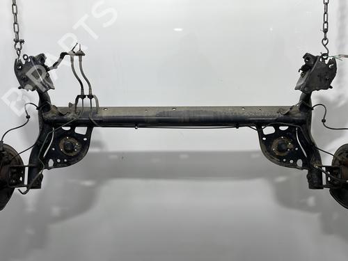 Essieu arrière RENAULT CLIO III Grandtour (KR0/1_) 1.5 dCi (KR0G) (68 hp) 31956255