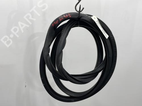 Used Rubber door seal VW GOLF V (1K1) 1.6 FSI (115 hp) 23780118