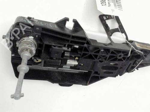 front-left-exterior-door-handle-renault-clio-iv-bh_-2012-2013-2014-2015-2016-2017-2018-2019-2020-2021-36757197 main image