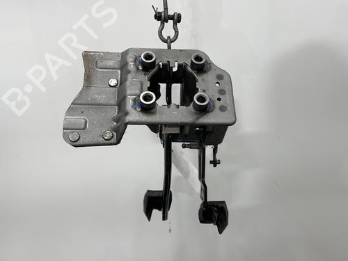 Clutch pedal PEUGEOT 207 (WA_, WC_) 1.6 HDi | BP28277051I13 