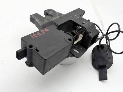 Used Tailgate lock Tailgate lock BMW 5 Touring (E39) 520 d (136 hp) 33314828 33314828