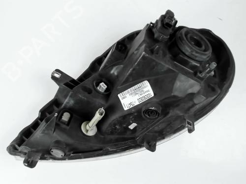 Right headlight RENAULT TRAFIC II Van (FL) 2.0 dCi 90 (FL0H) | BP24523565C29 