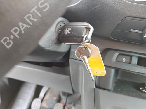 Lastrumsadskiller PEUGEOT EXPERT Van (V_) 2.0 BlueHDi 120 | BP30795325I36