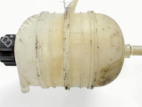 Used Expansion tank PEUGEOT 206+ (2L_, 2M_) 1.1 (60 hp) 20458641