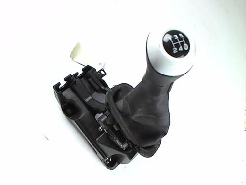 Used Gear lever PEUGEOT 108 1.2 (82 hp) 20466291