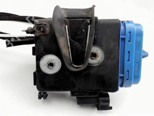 Used Rear right lock AUDI A8 D2 (4D2, 4D8) S8 quattro (340 hp) 31074556