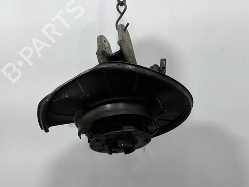 Højre hjullejehus spindel VW TOUAREG (7P5, 7P6) 3.0 V6 TDI (204 hp) 32305799