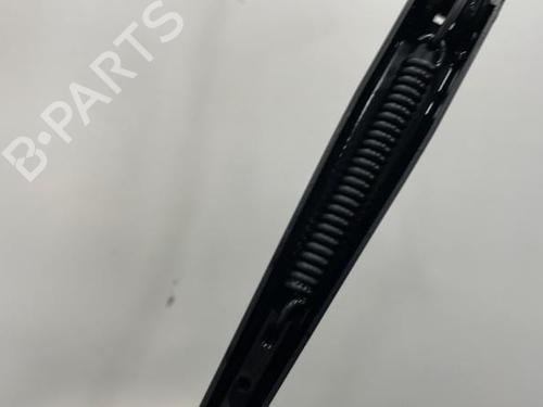 Used Front windshield wiper arm VW TOURAN (1T3) 1.6 TDI (105 hp) 20388808