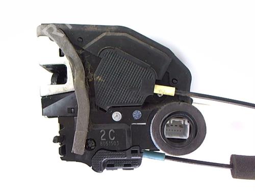 Used Rear left lock TOYOTA RAV 4 III (_A3_) 2.2 D 4WD (ALA30_, ALA30R) (136 hp) 20448424