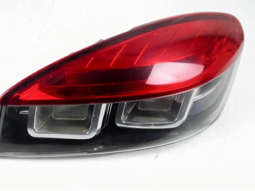 Feu arrière droit RENAULT MEGANE III Coupe (DZ0/1_) 1.9 dCi (DZ0N, DZ0J, DZ1J, DZ1K) (131 hp) 31871801