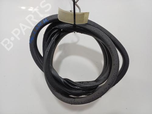 rubber-door-seal-hyundai-i30-pde-pd-pden-2016-40199391 main image